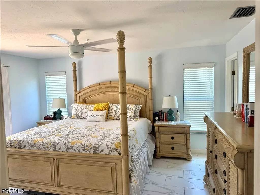 919 SE 20th Court Cape Coral FL 33990