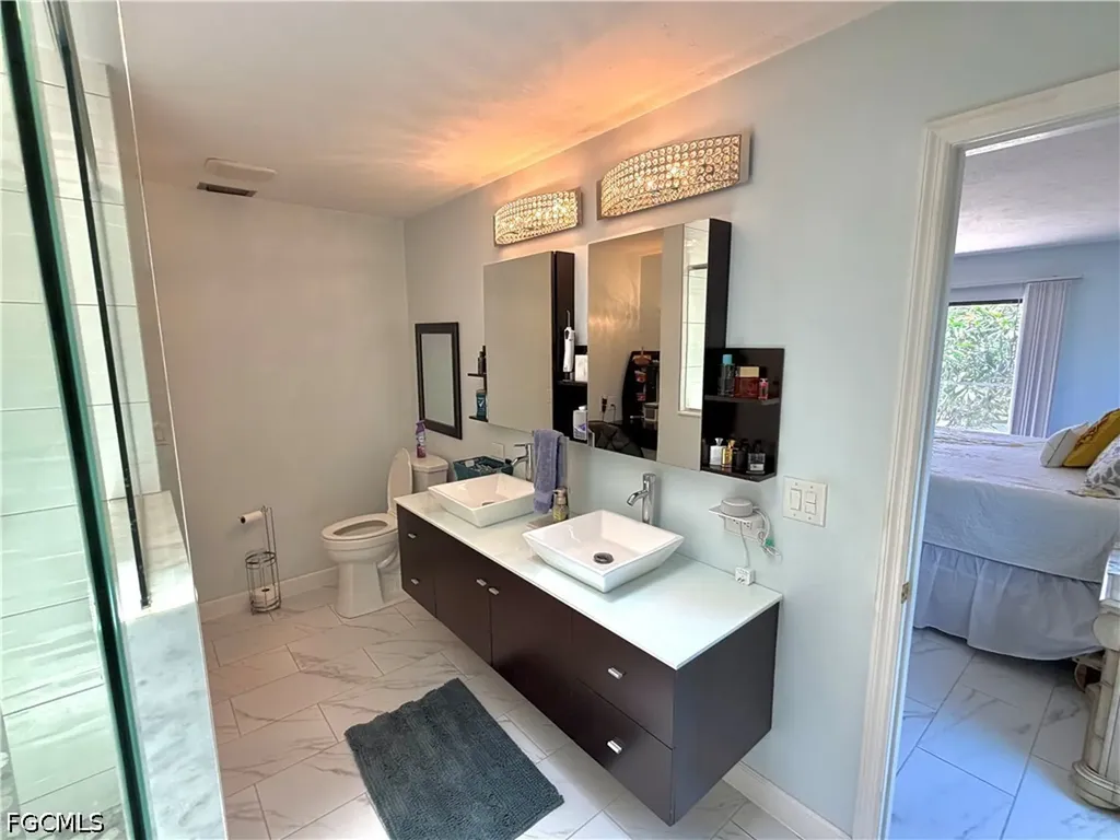 919 SE 20th Court Cape Coral FL 33990