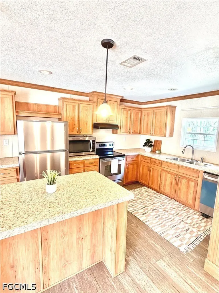 6020 Nutmeg Avenue Pace FL 32571