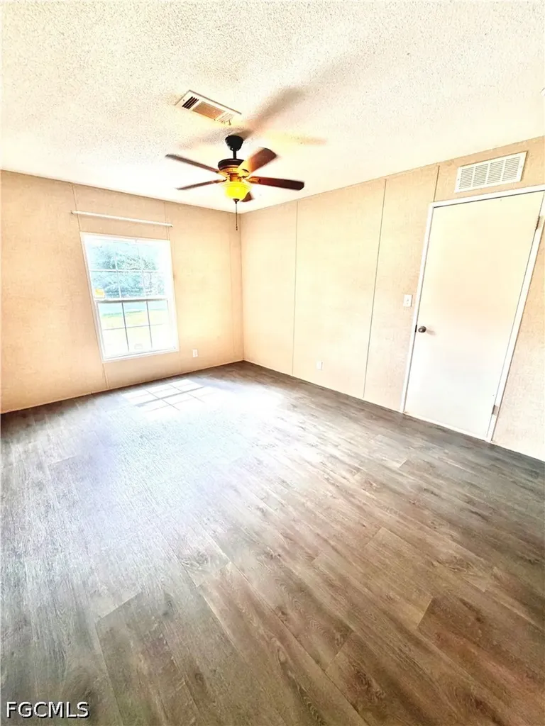 6020 Nutmeg Avenue Pace FL 32571