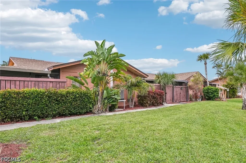 17327 Birchwood Lane Fort Myers FL 33908
