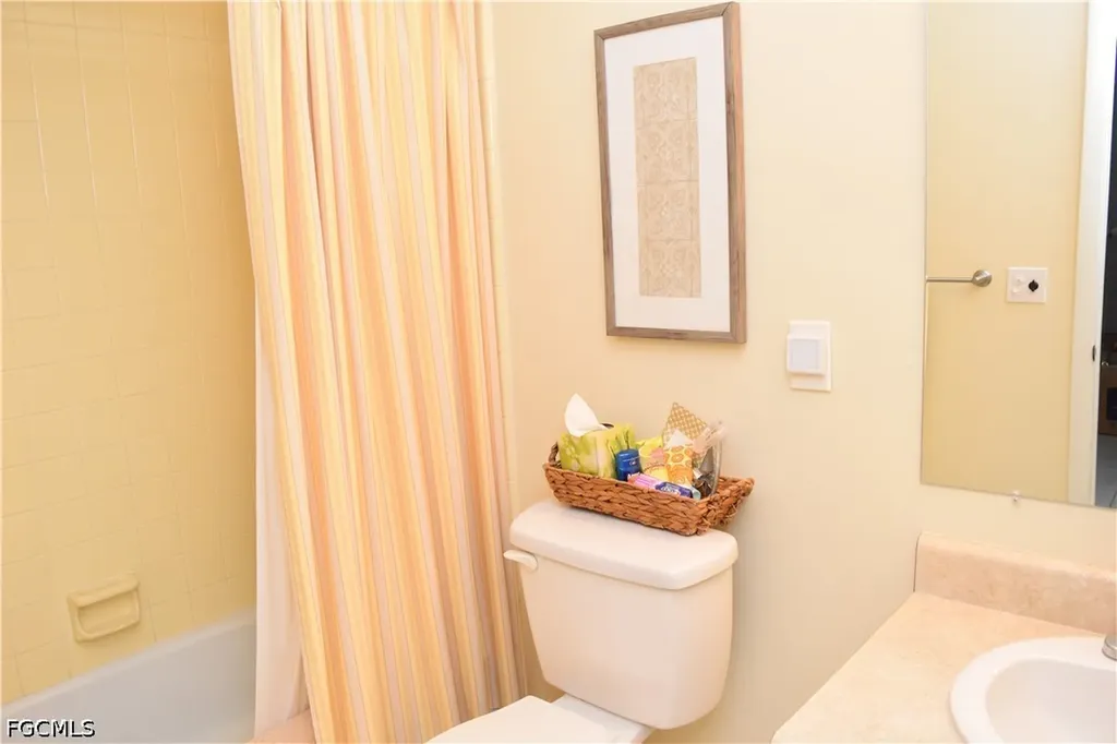 6801 Lake Mcgregor Circle Fort Myers FL 33919