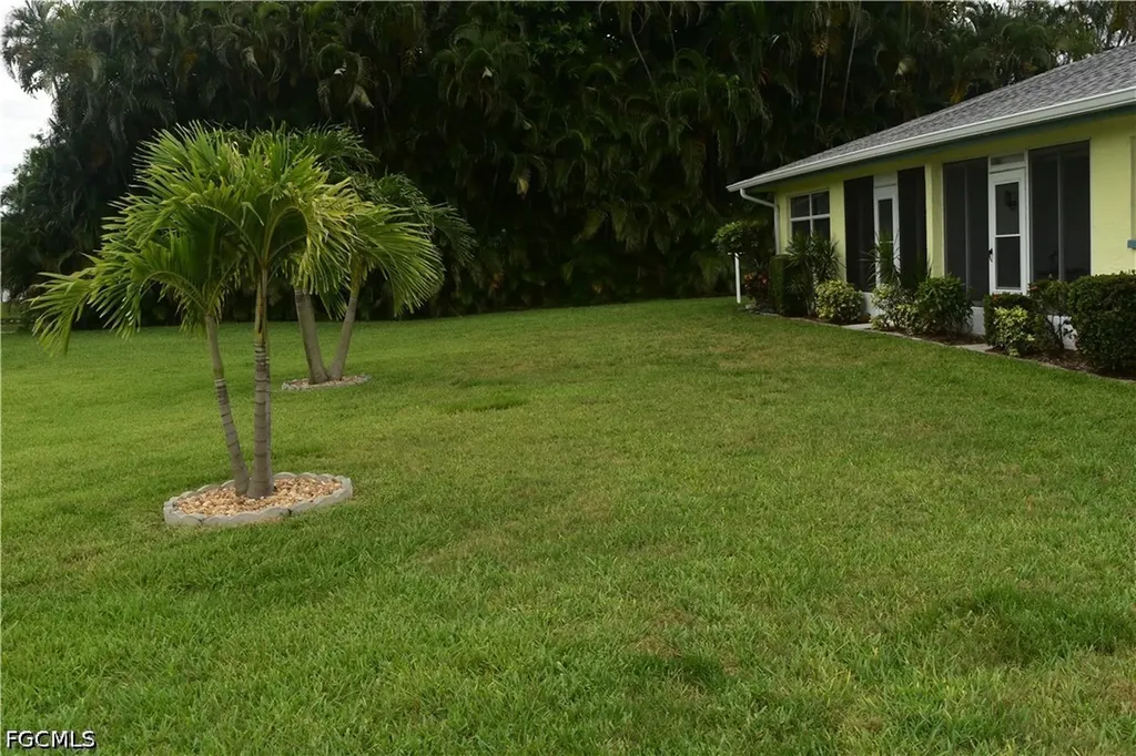 6801 Lake Mcgregor Circle Fort Myers FL 33919