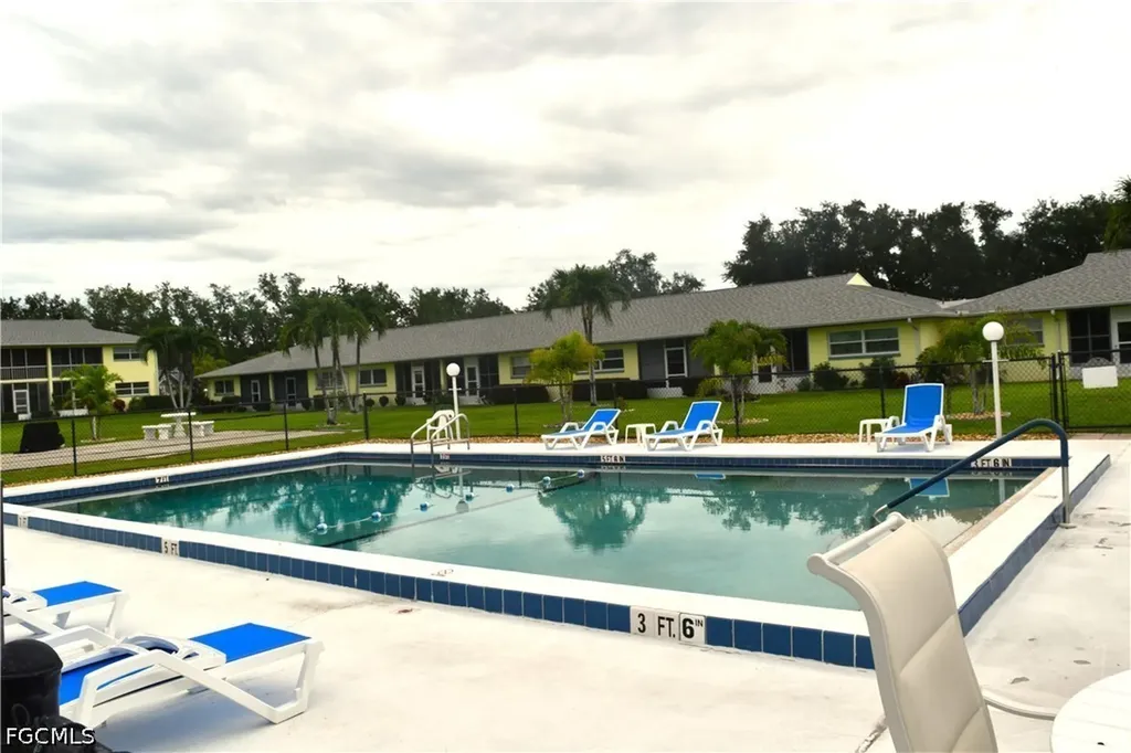 6801 Lake Mcgregor Circle Fort Myers FL 33919