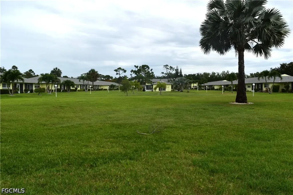 6801 Lake Mcgregor Circle Fort Myers FL 33919