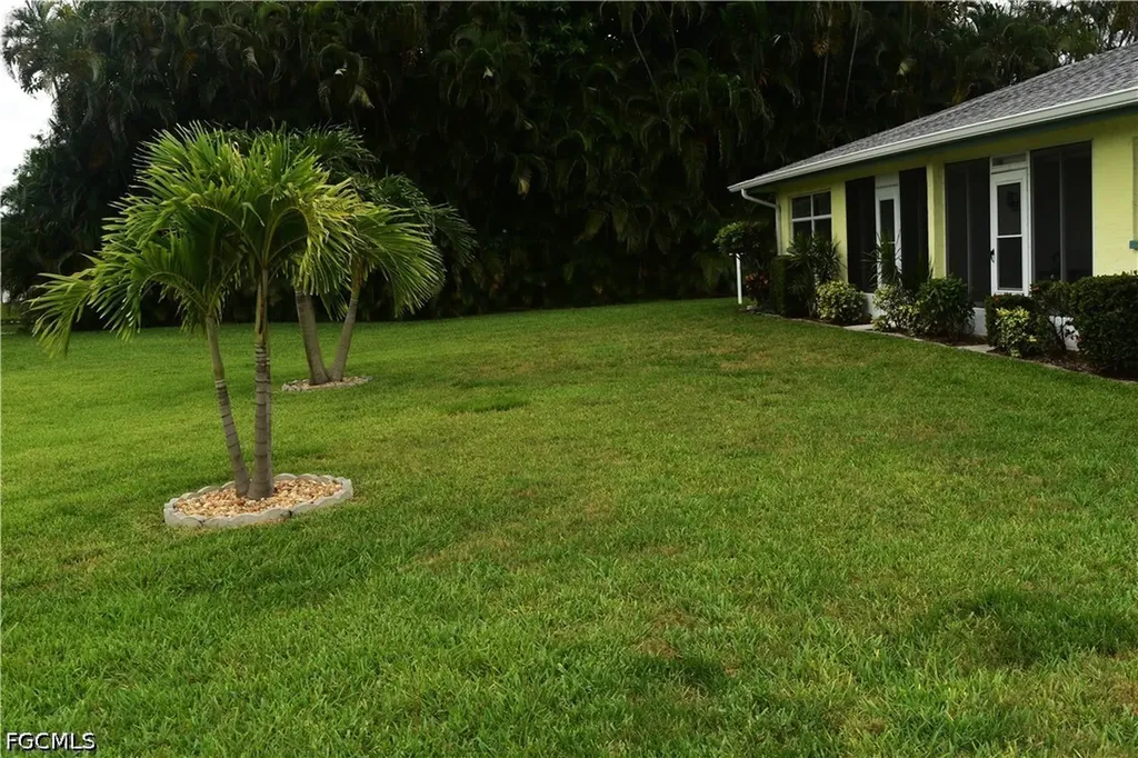 6801 Lake Mcgregor Circle Fort Myers FL 33919
