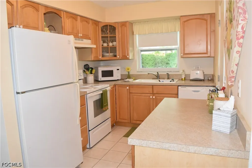 6801 Lake Mcgregor Circle Fort Myers FL 33919