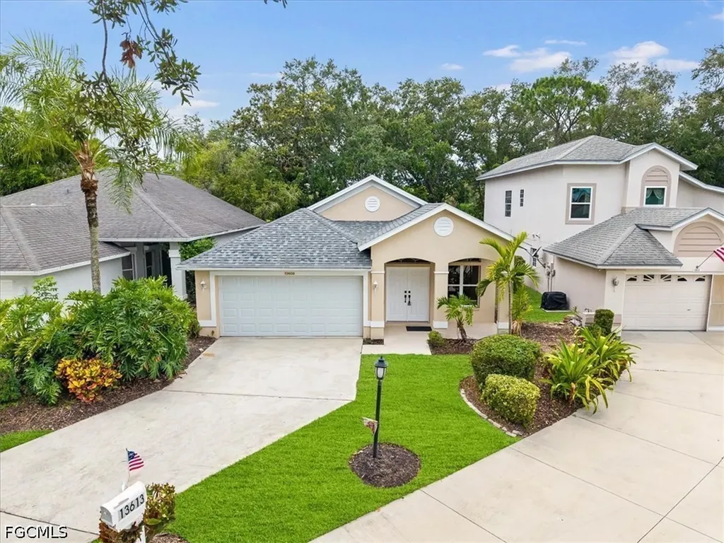 13609 Admiral Court Fort Myers FL 33912