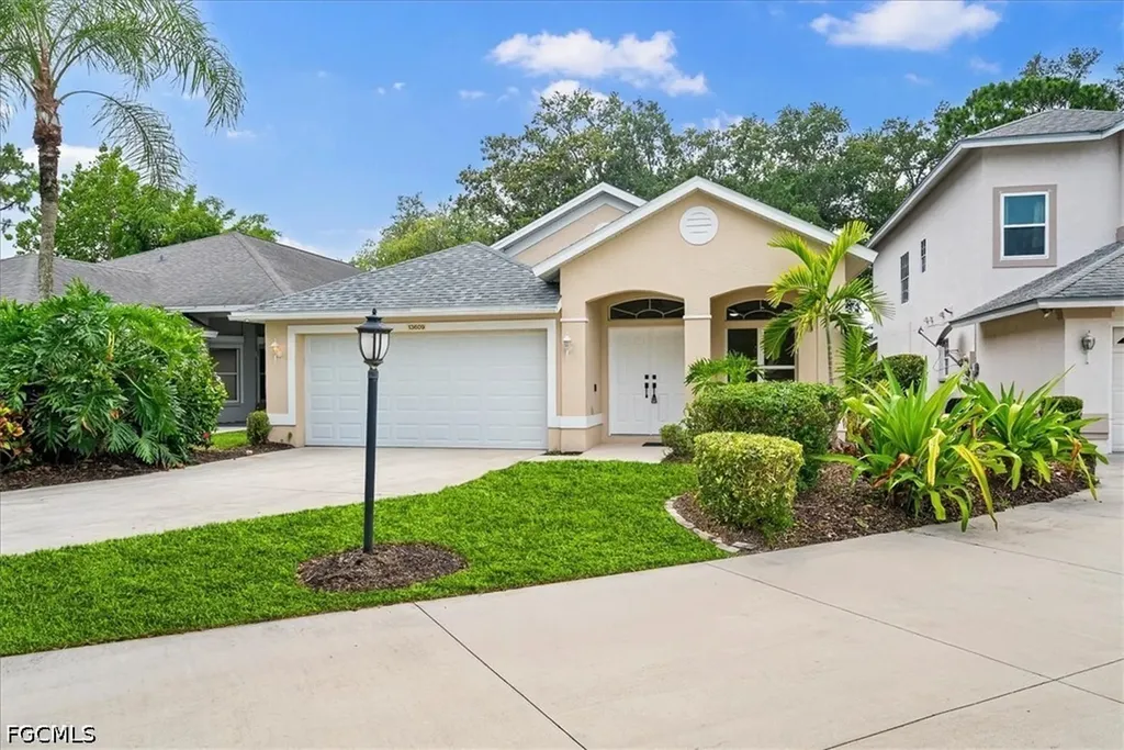 13609 Admiral Court Fort Myers FL 33912