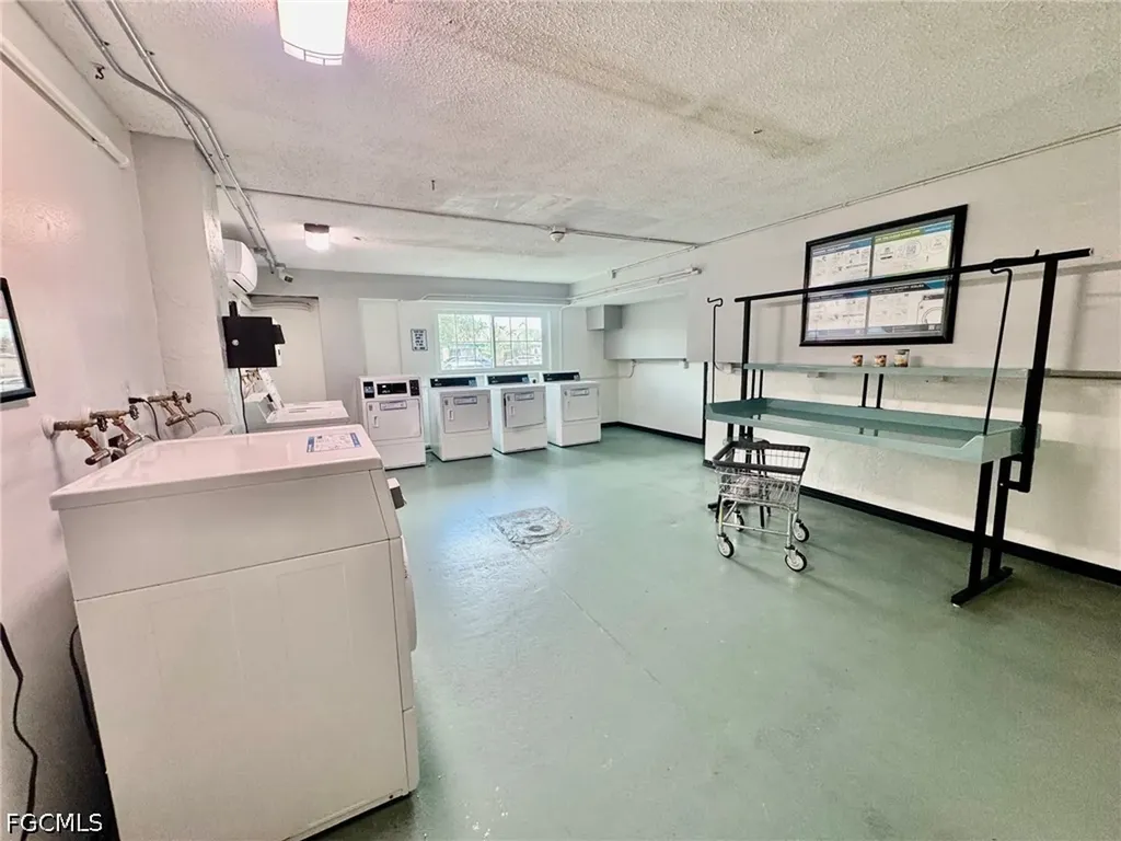 3706 Broadway Fort Myers FL 33901