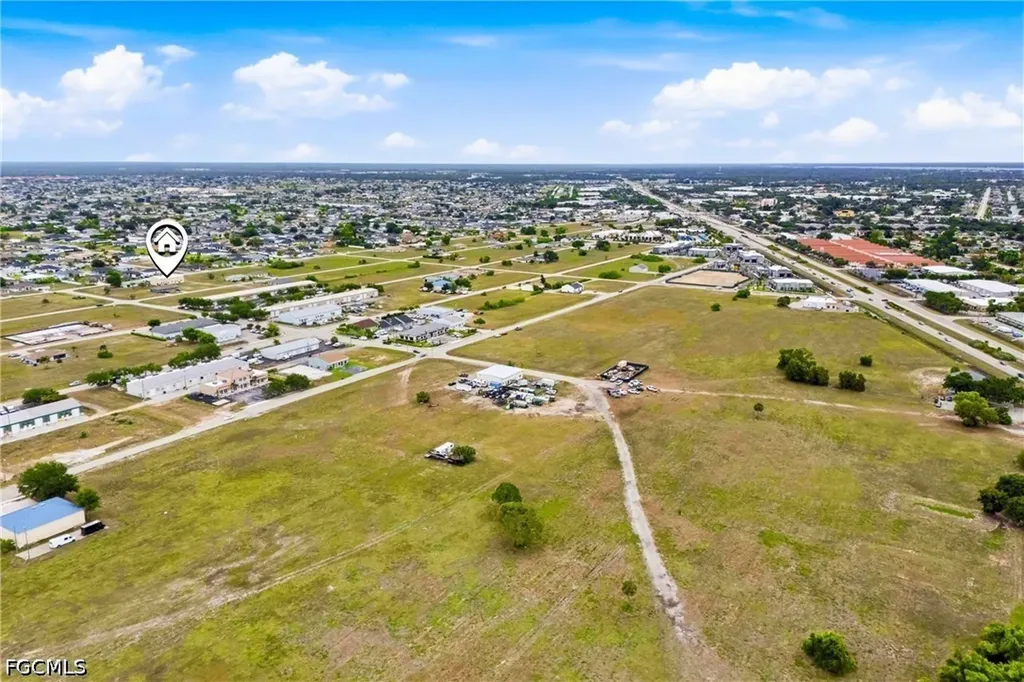 1009 NE 8th Terrace Cape Coral FL 33909