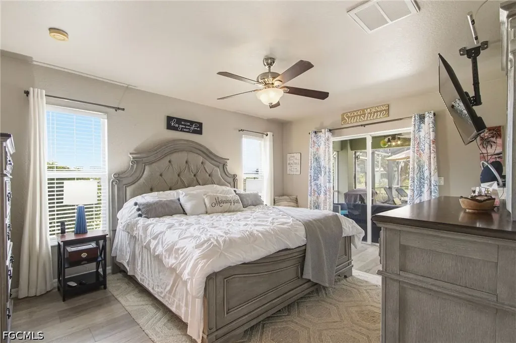 1305 SW 24th Street Cape Coral FL 33991