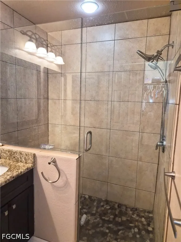 1305 SW 24th Street Cape Coral FL 33991