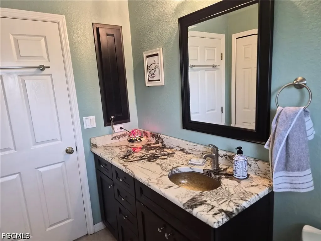1305 SW 24th Street Cape Coral FL 33991