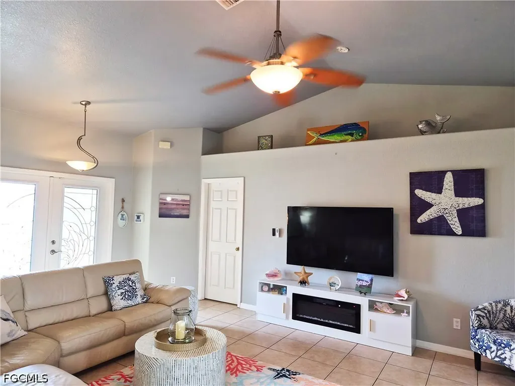 1305 SW 24th Street Cape Coral FL 33991