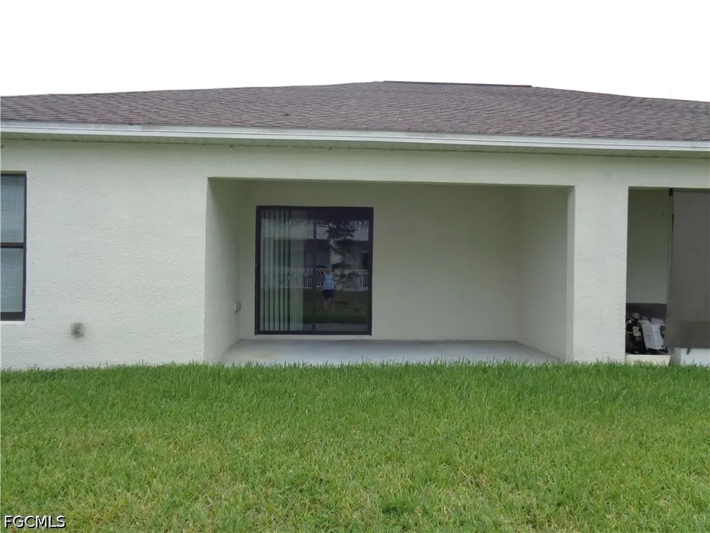 3816 SW 15th Place Cape Coral FL 33914