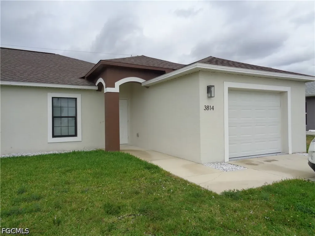 3816 SW 15th Place Cape Coral FL 33914