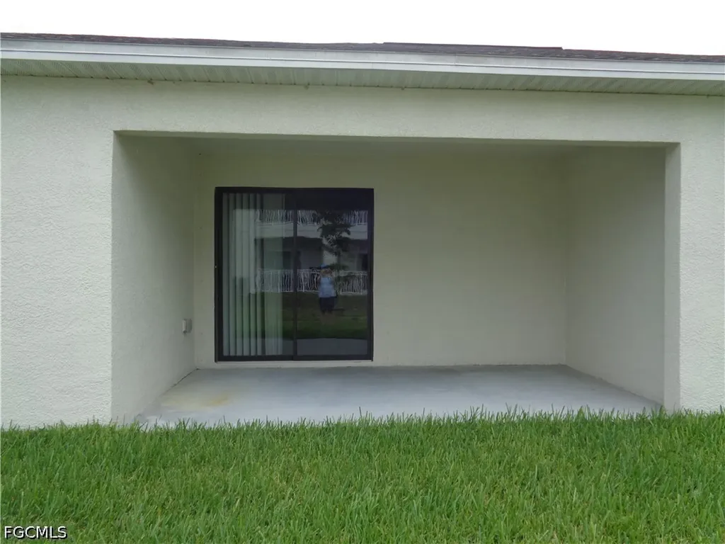3816 SW 15th Place Cape Coral FL 33914