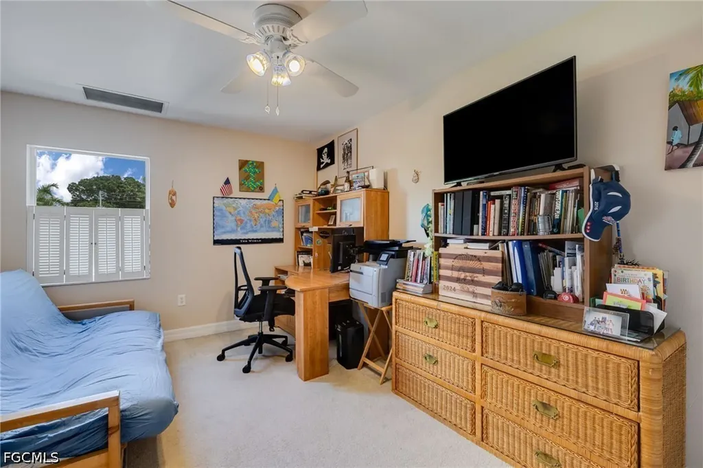 3593 Edgewood Avenue Fort Myers FL 33916