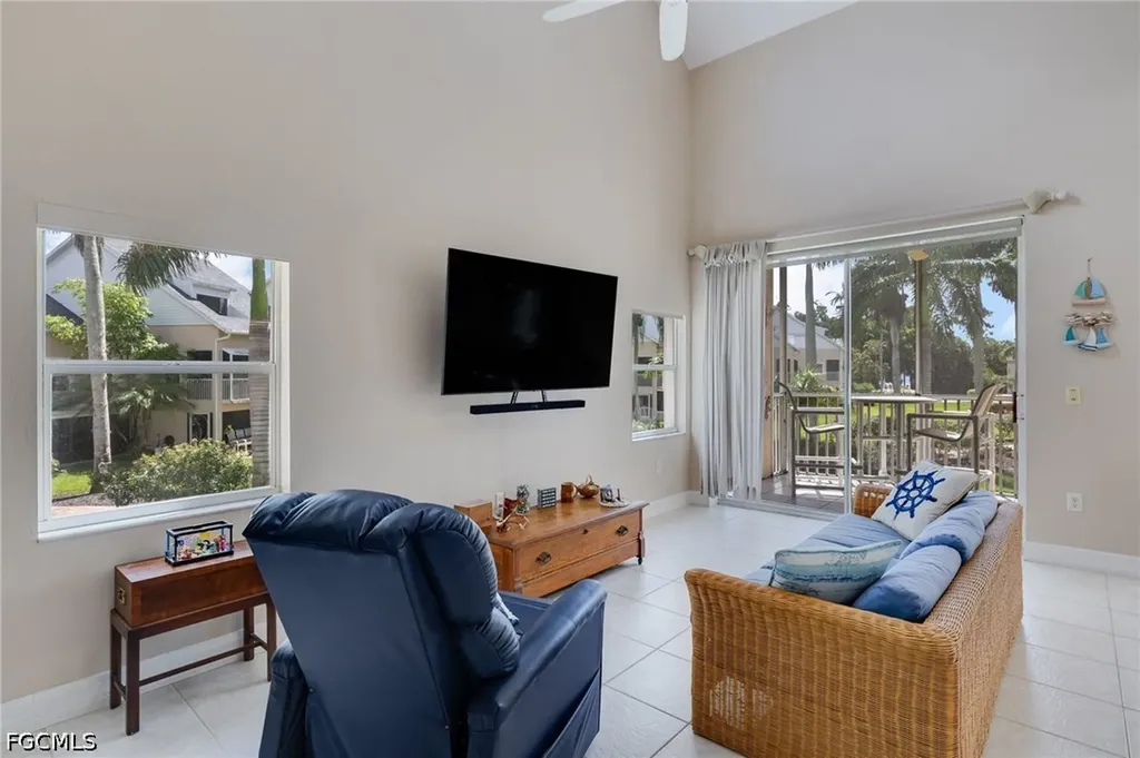 3593 Edgewood Avenue Fort Myers FL 33916