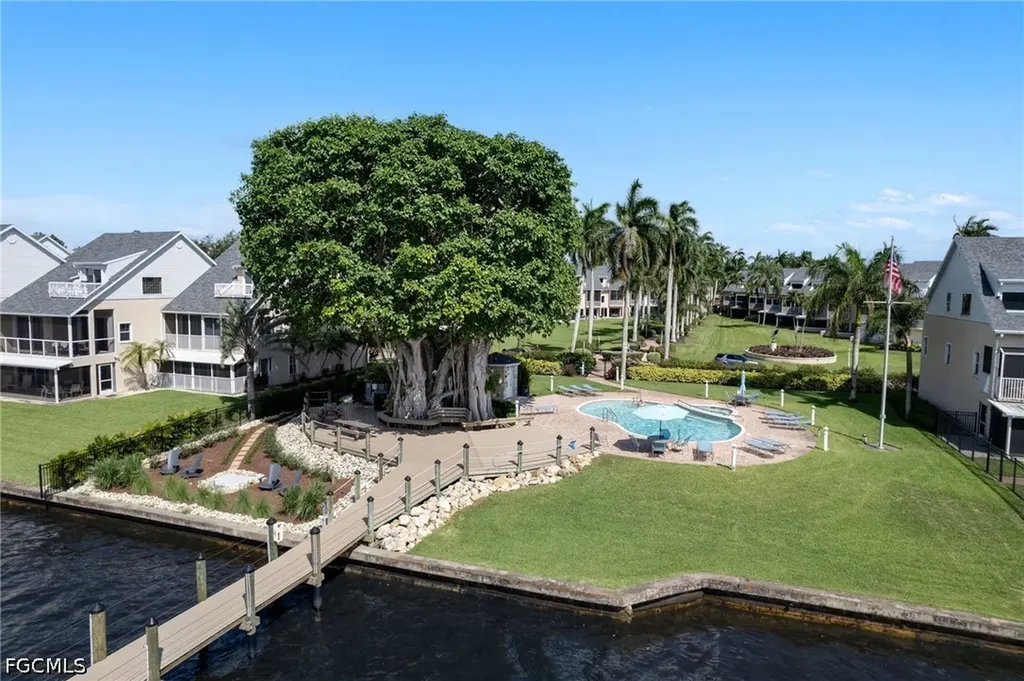 3593 Edgewood Avenue Fort Myers FL 33916