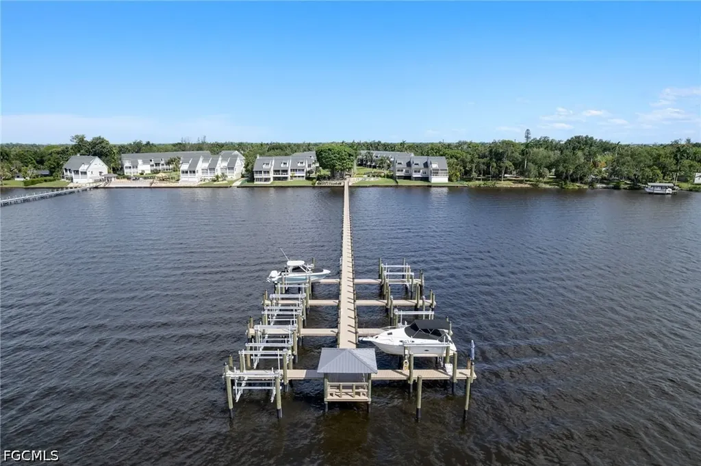 3593 Edgewood Avenue Fort Myers FL 33916