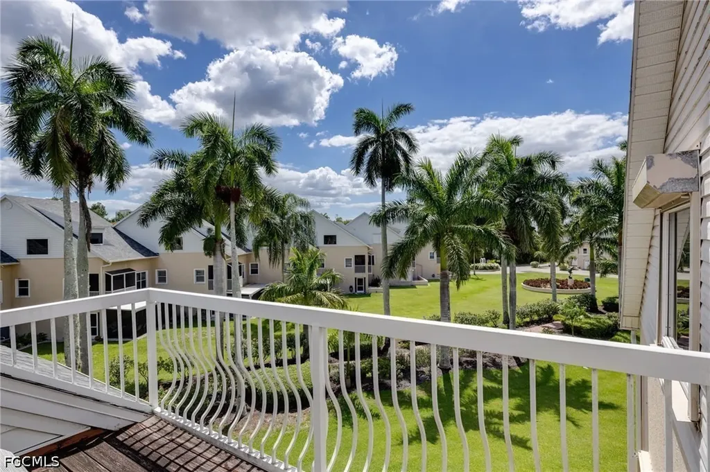 3593 Edgewood Avenue Fort Myers FL 33916
