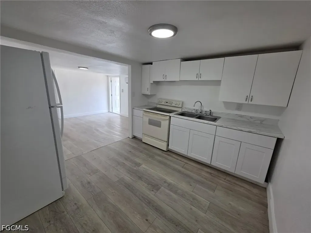 420 Fairfax Drive Fort Myers FL 33905