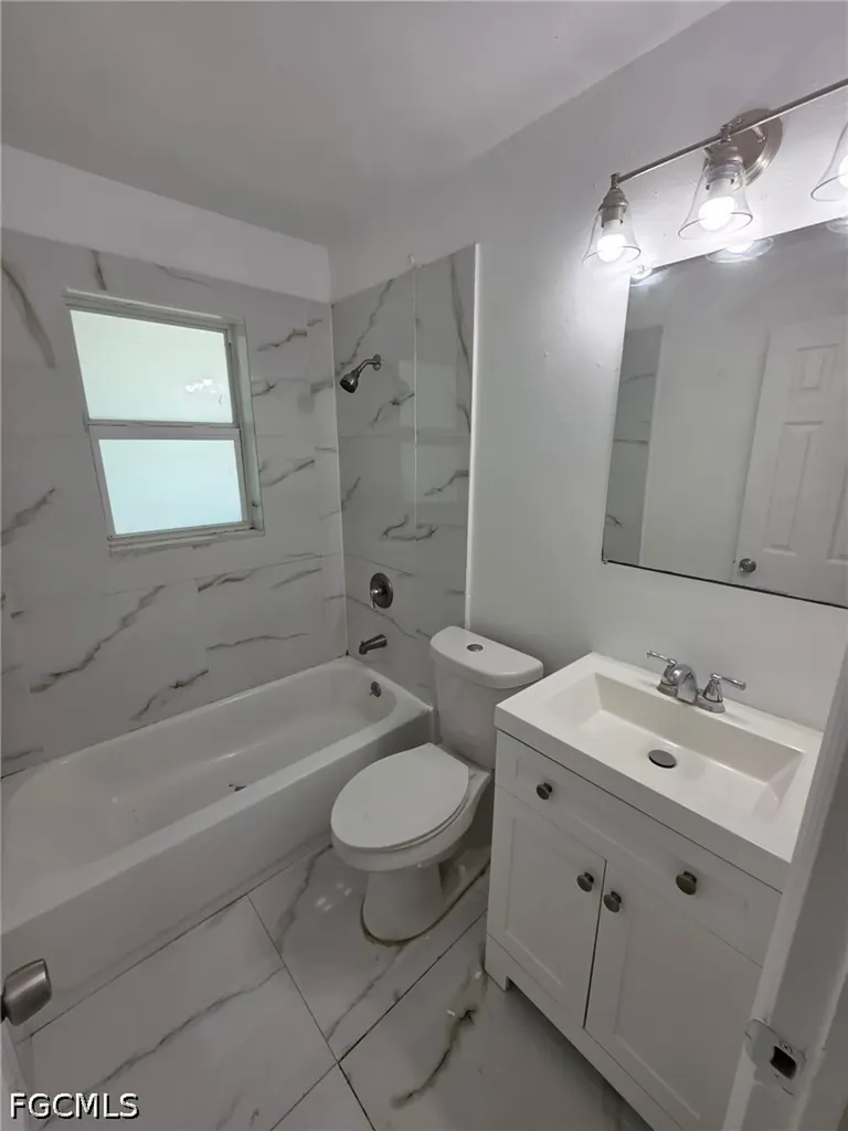 5426 Sago Avenue Fort Myers FL 33907