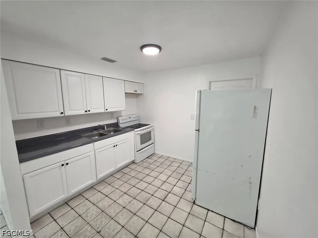 5426 Sago Avenue Fort Myers FL 33907