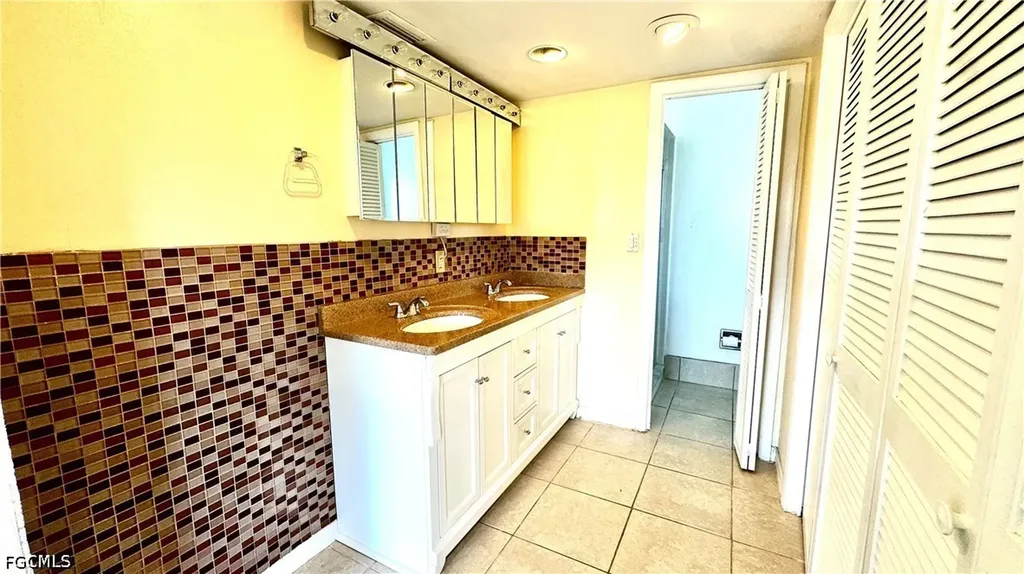 303 Georgia Avenue Fort Myers FL 33905