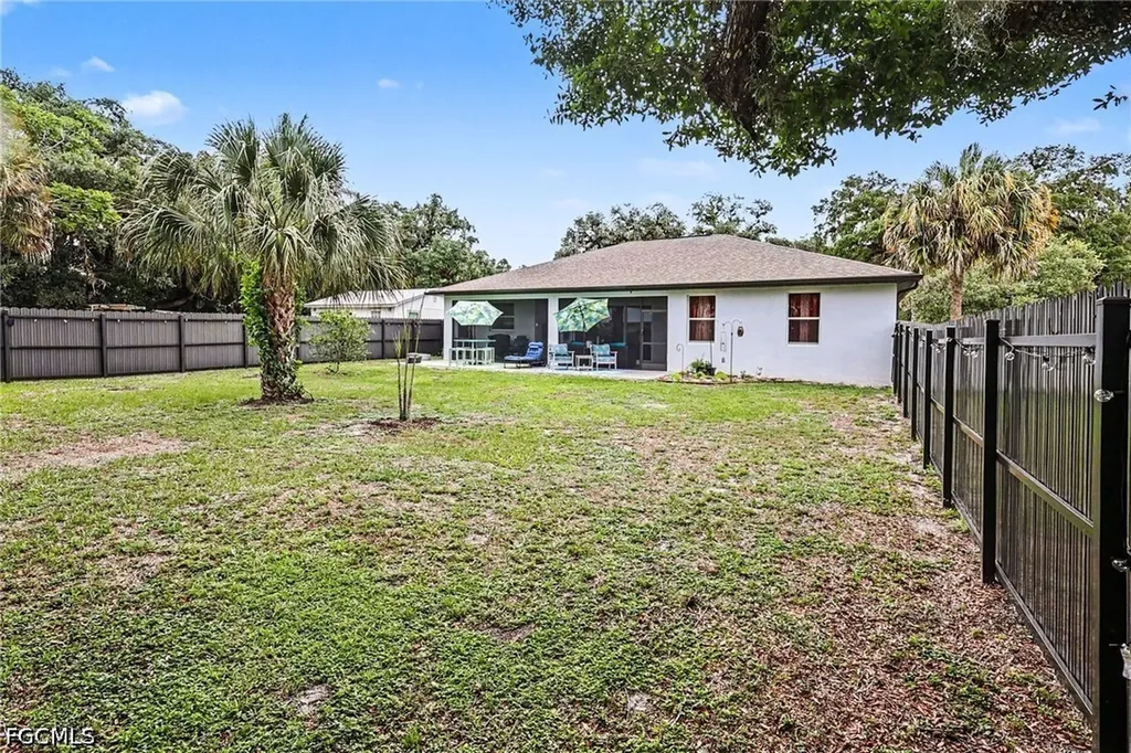 190 Hendry Street Labelle FL 33935