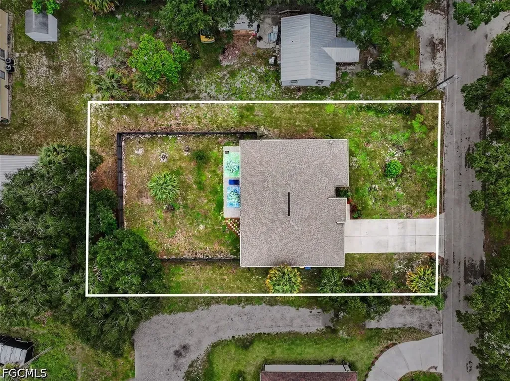 190 Hendry Street Labelle FL 33935