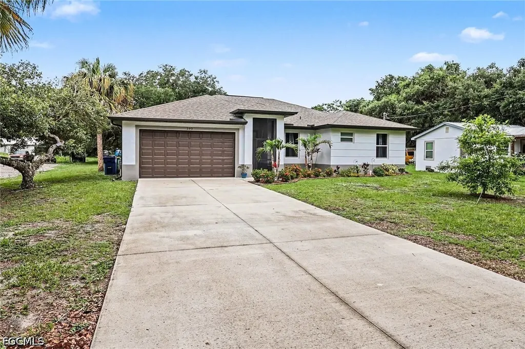 190 Hendry Street Labelle FL 33935