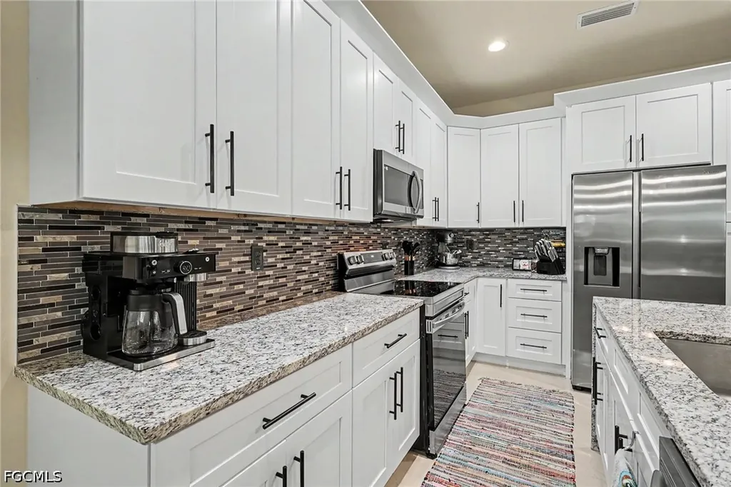 190 Hendry Street Labelle FL 33935