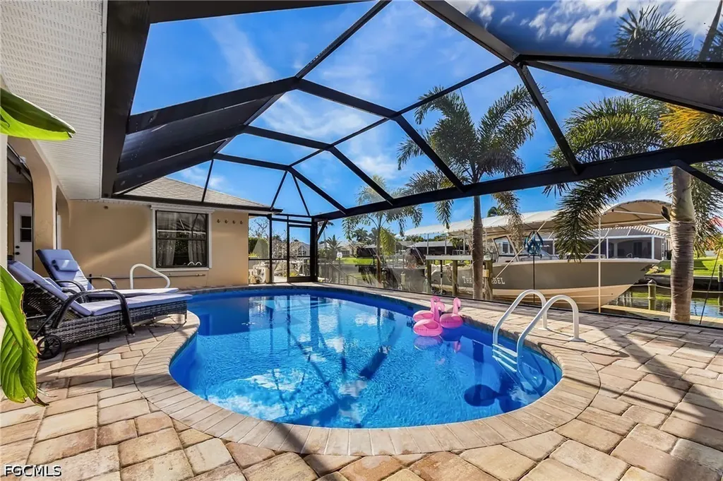 1102 SE 21st Avenue Cape Coral FL 33990