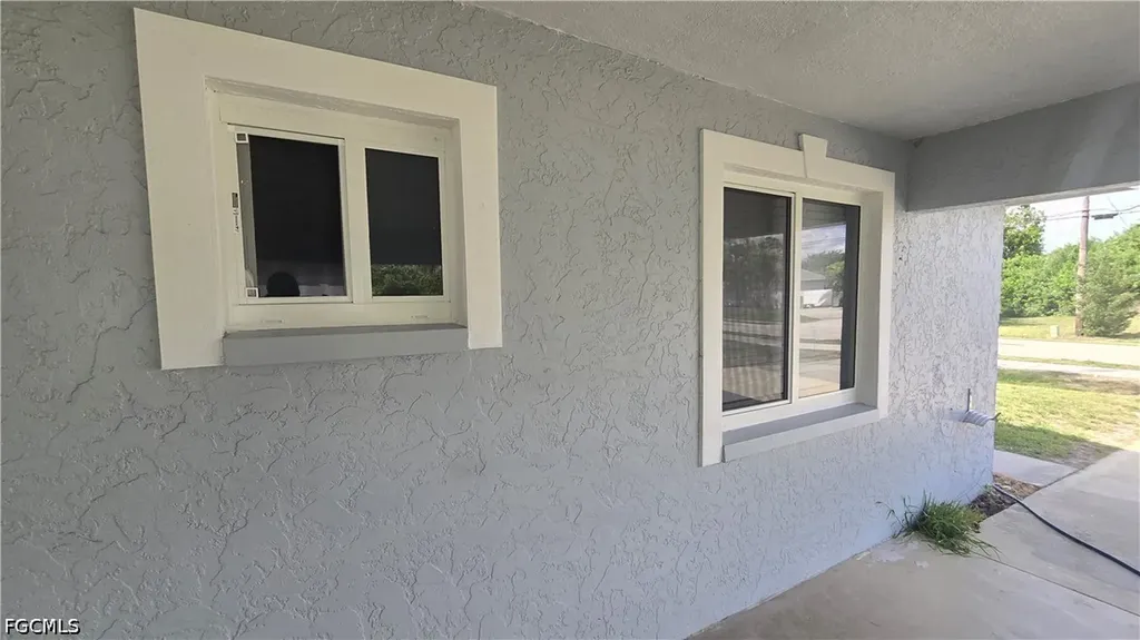 18448 Iris Road Fort Myers FL 33967