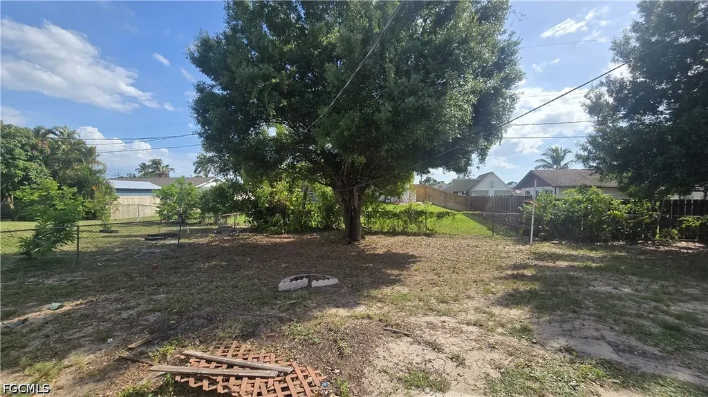 18448 Iris Road Fort Myers FL 33967