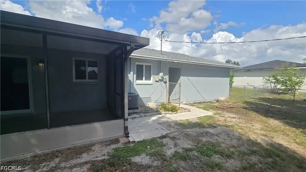 18448 Iris Road Fort Myers FL 33967