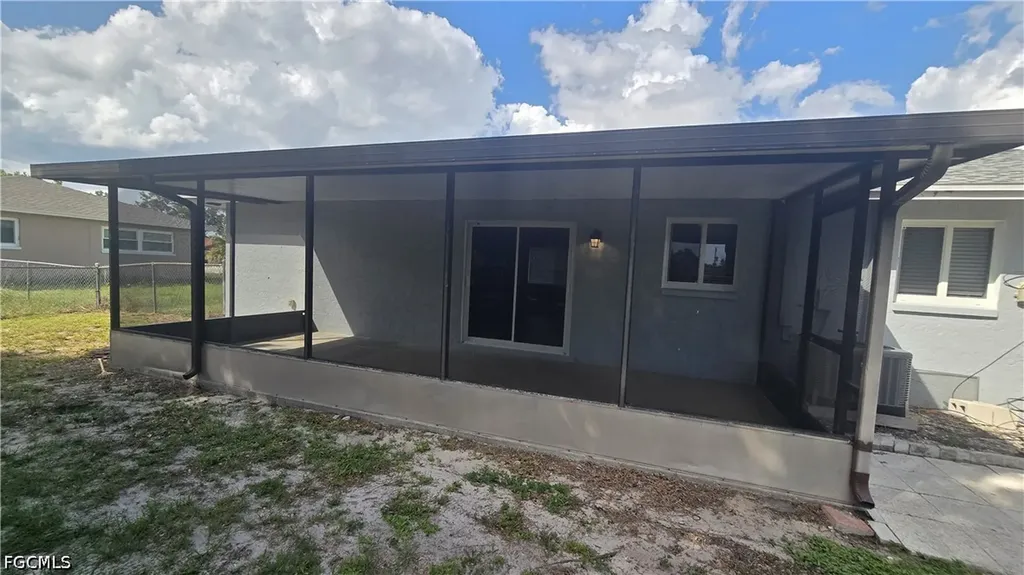 18448 Iris Road Fort Myers FL 33967