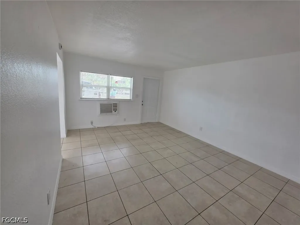 2452 Stella Street Fort Myers FL 33901