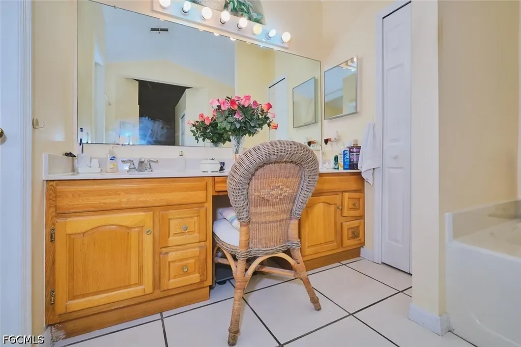 2817 SW 43rd Street Cape Coral FL 33914