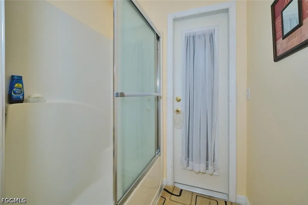 2817 SW 43rd Street Cape Coral FL 33914