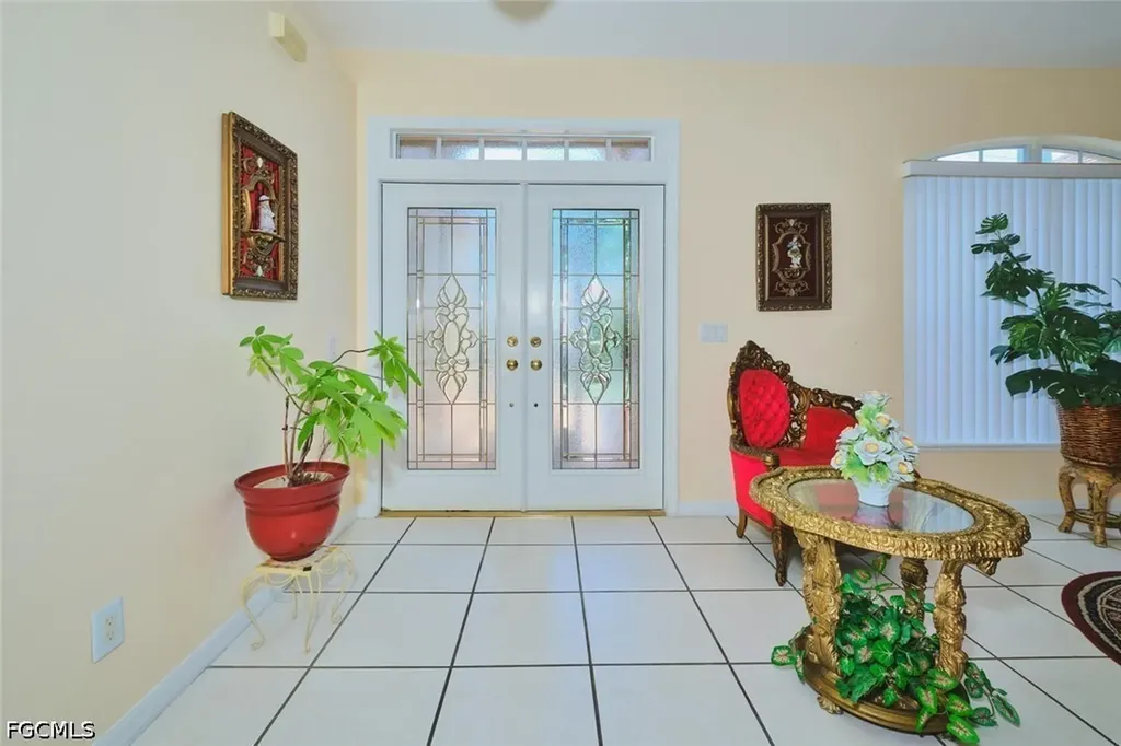2817 SW 43rd Street Cape Coral FL 33914