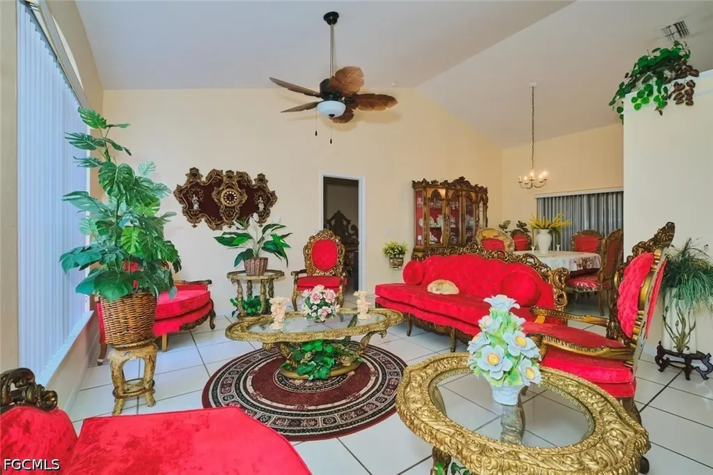 2817 SW 43rd Street Cape Coral FL 33914