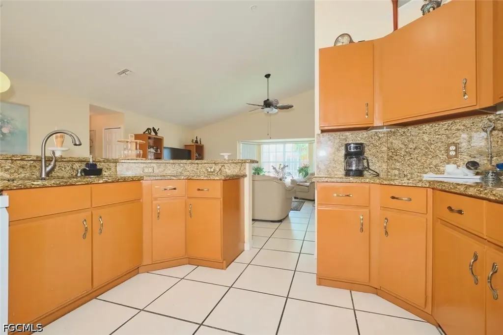 2817 SW 43rd Street Cape Coral FL 33914