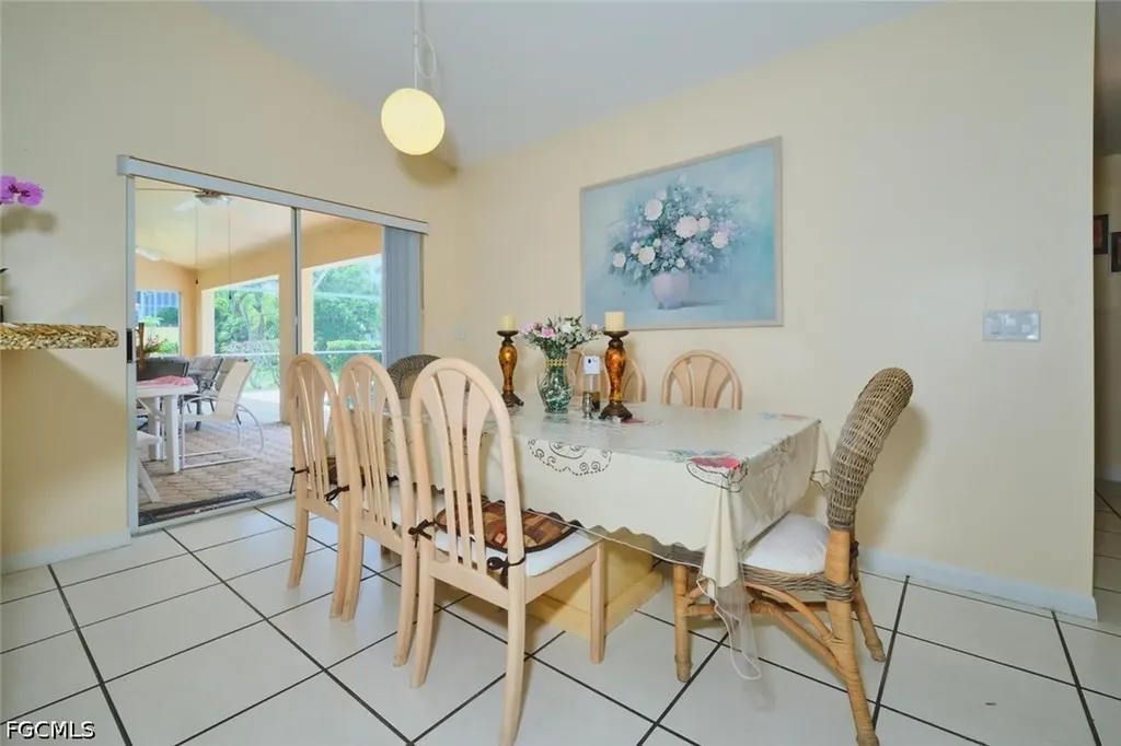 2817 SW 43rd Street Cape Coral FL 33914