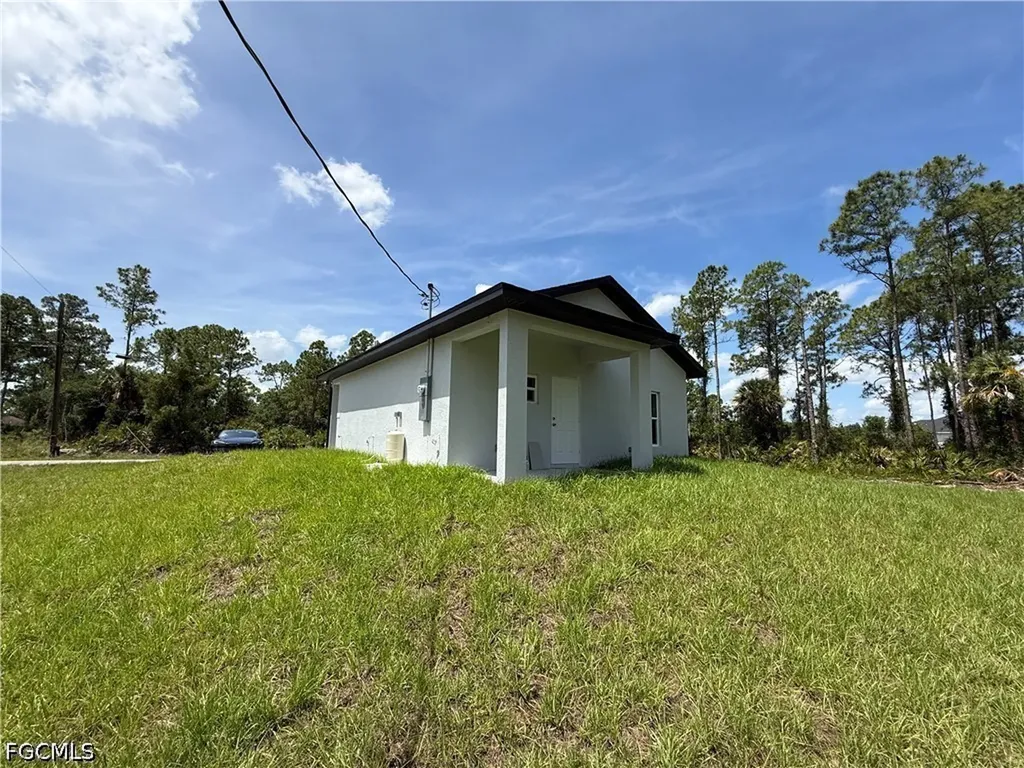 4103 E 13th Street Lehigh Acres FL 33972
