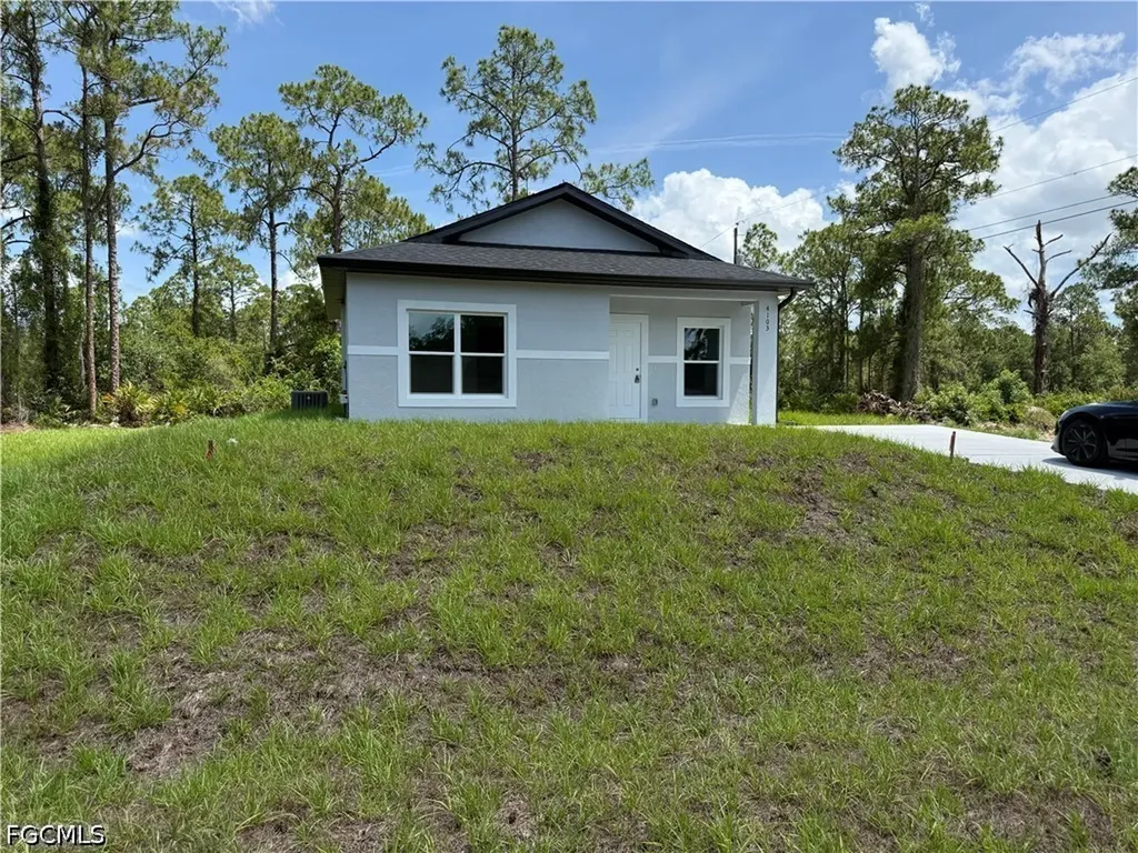 4103 E 13th Street Lehigh Acres FL 33972