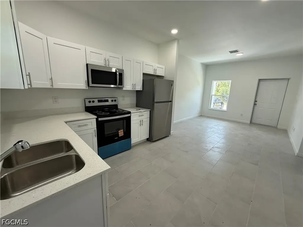4103 E 13th Street Lehigh Acres FL 33972